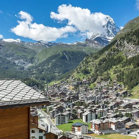 Haus Leytron Lägenhet *