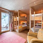 Haus Leytron Apartment